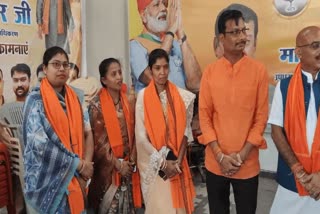 five councilors take membership of BJP