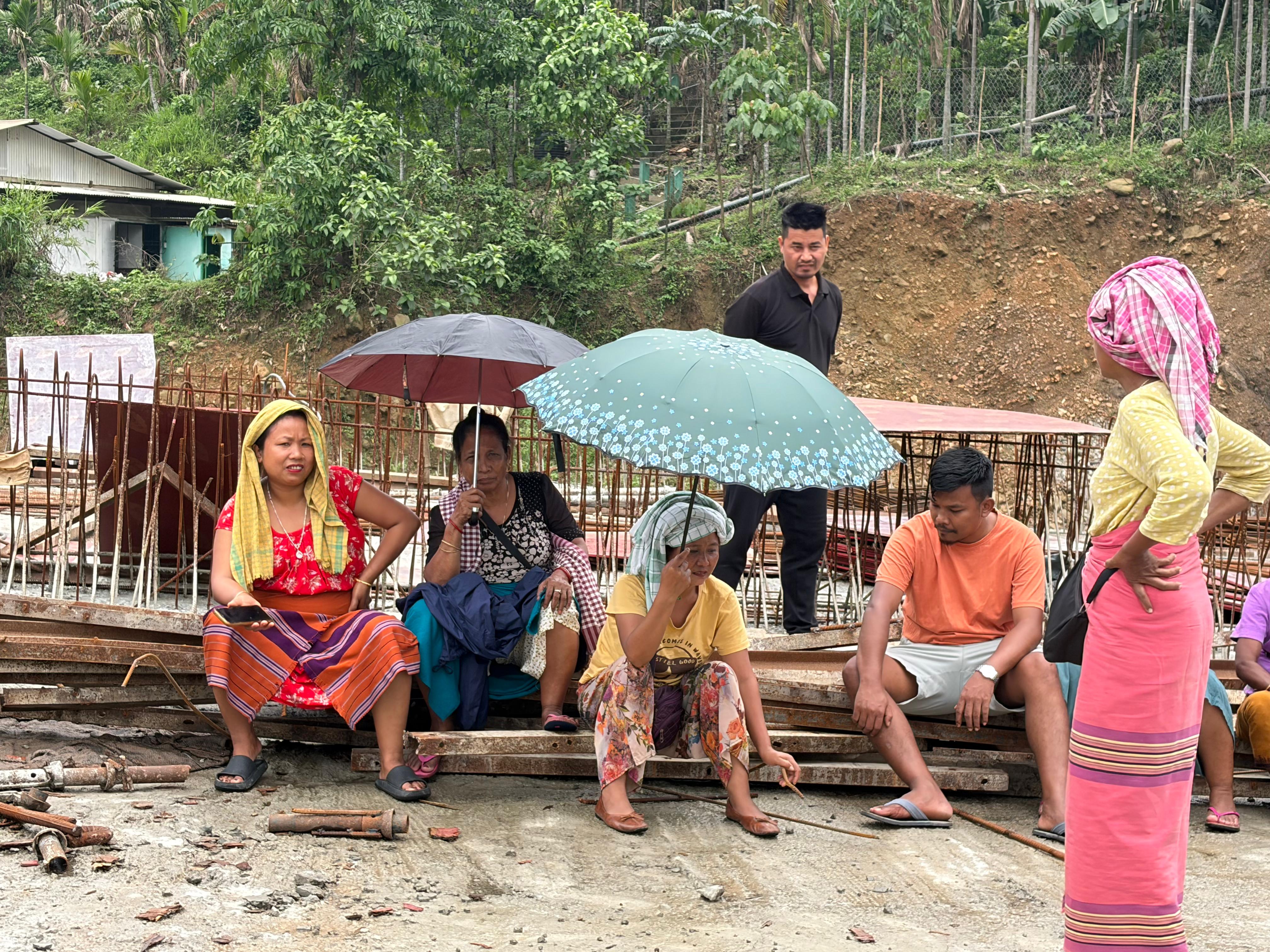 Construction of the Silchar-Saurashtra East-West Corridor in Dima Hasao is halted by residents of Dolaichunga