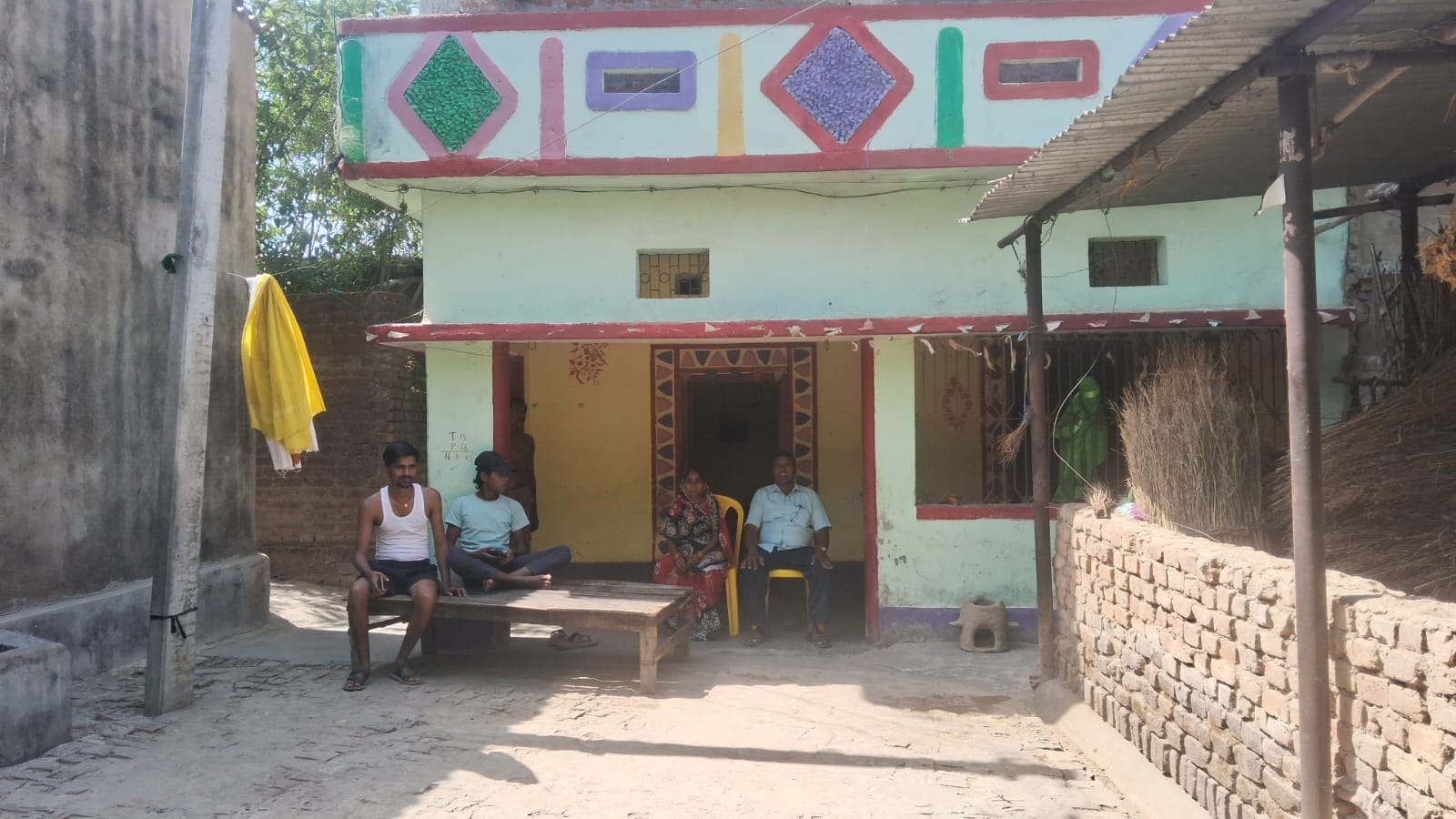 विक्रम साव के चाचा-चाची का घर