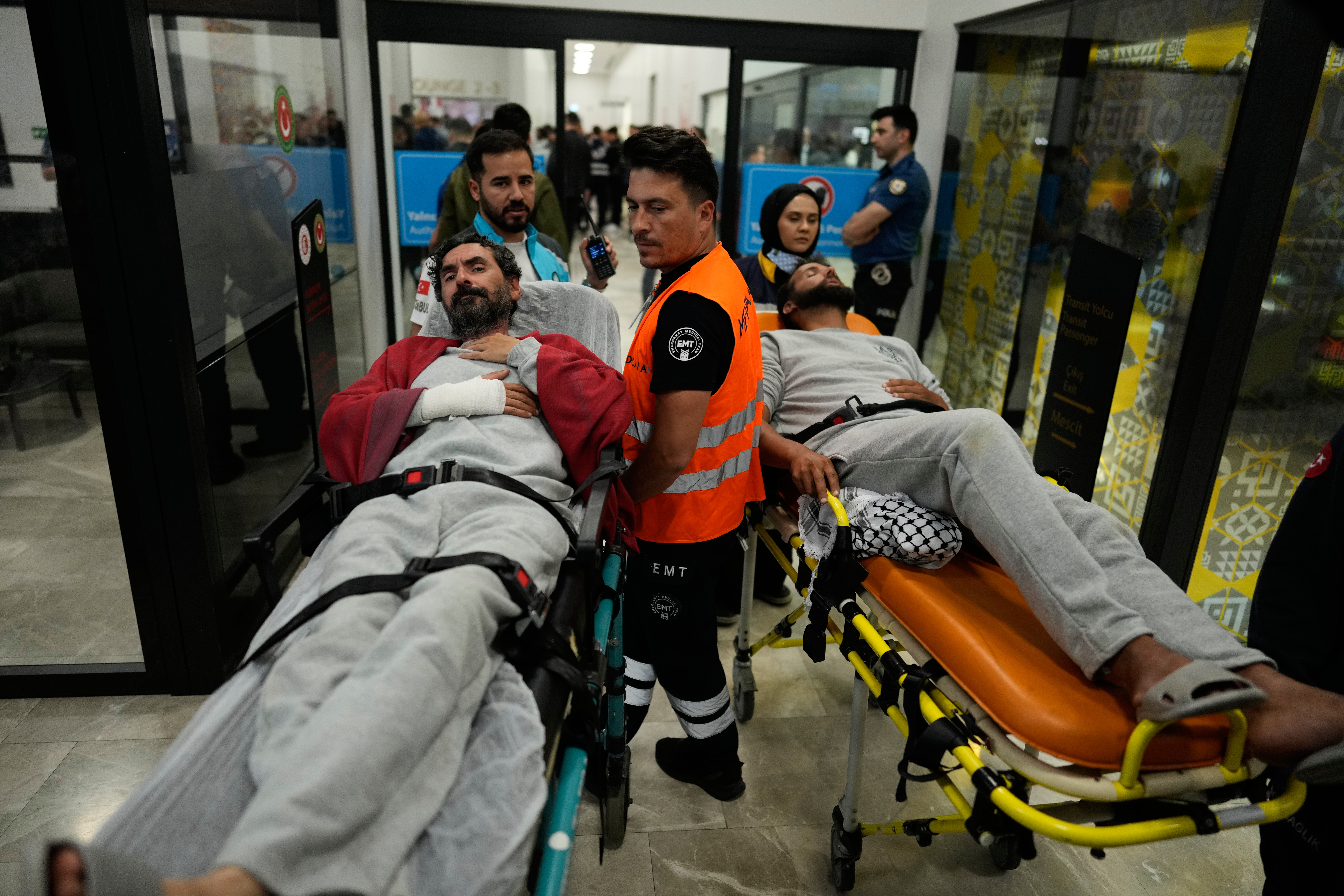 اسرائیل نے غزہ کے سینکڑوں گلوبل سمود فلوٹیلا کارکنوں کو رہا کر دیا