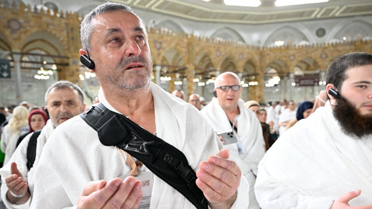 Labbaik Echoes, Hearts Turn To Kaaba As Millions Gather In Makkah For Hajj 2026
