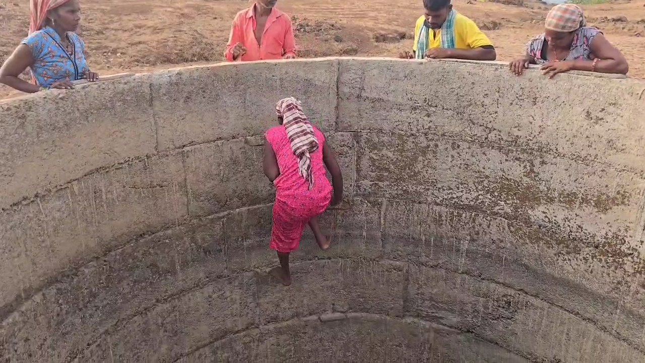 બેરસ્તા ફળિયામાં પાણી મેળવવું હવે યુદ્ધ જીતવા સમાન બની ગયું છે.