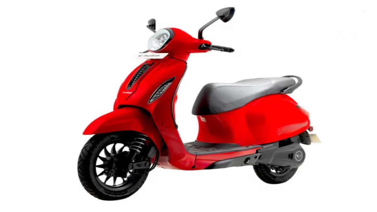 bajaj-chetak-3001-launched-in-india-with-new-platform-and-battery-layout