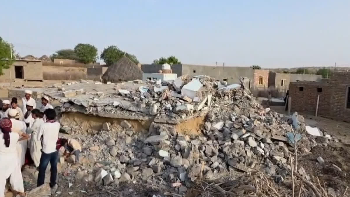encroachments near border