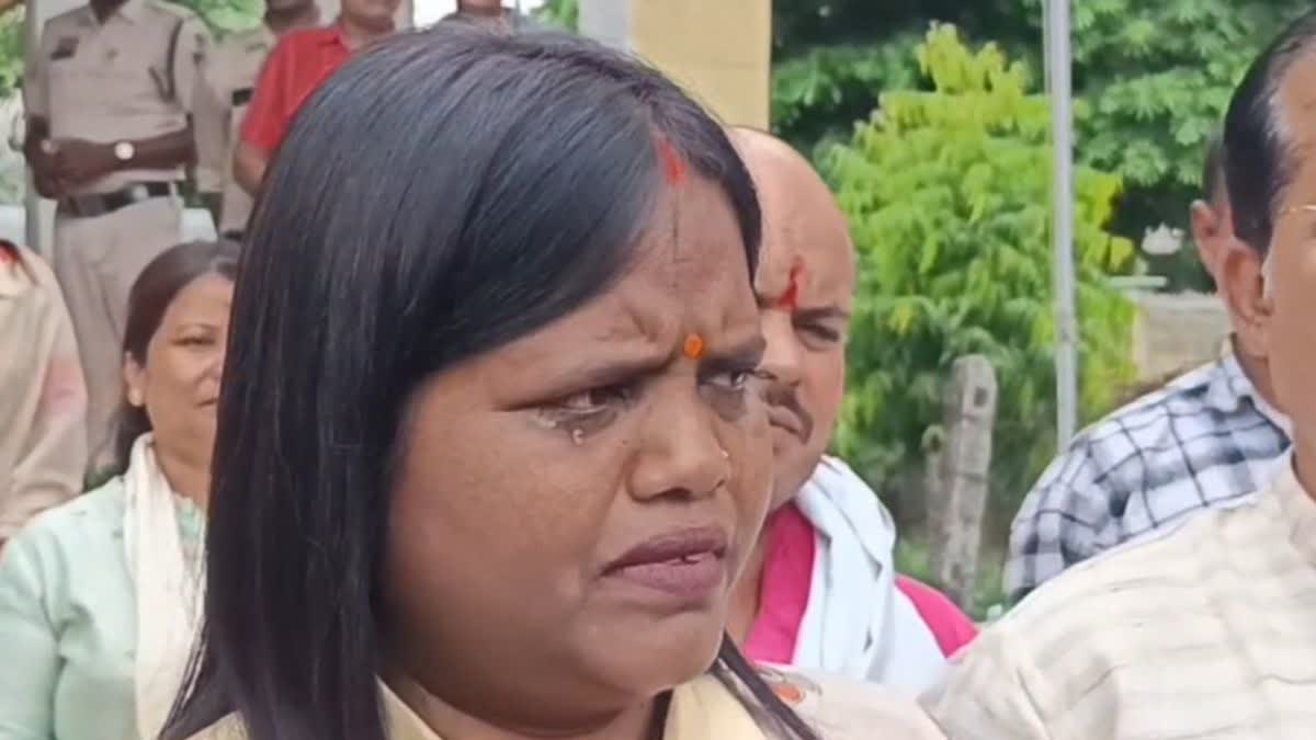 MAYOR MANJUSHA BHAGAT ALLEGES