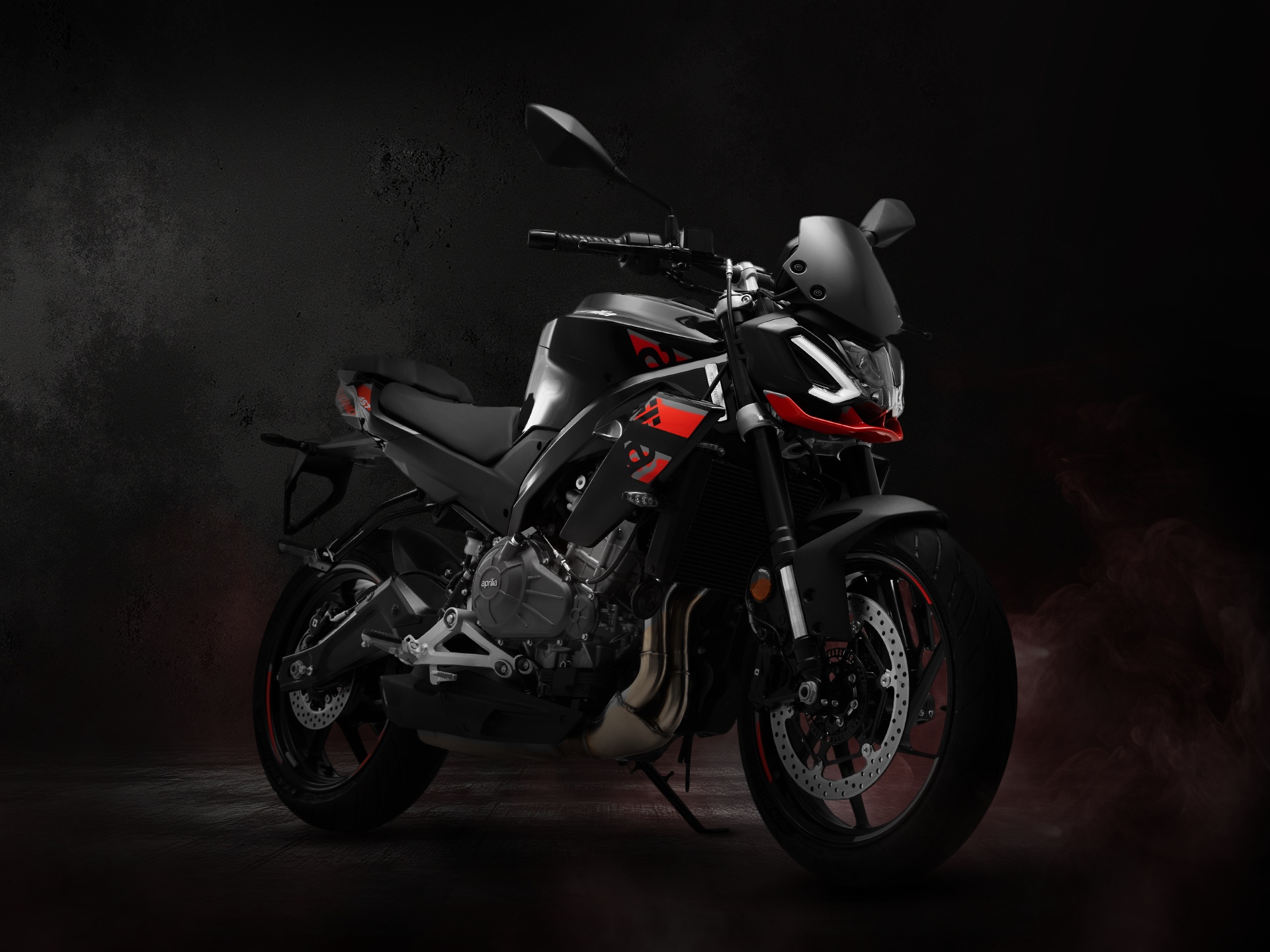 Special edition of Aprilia Tuono 457 launched.