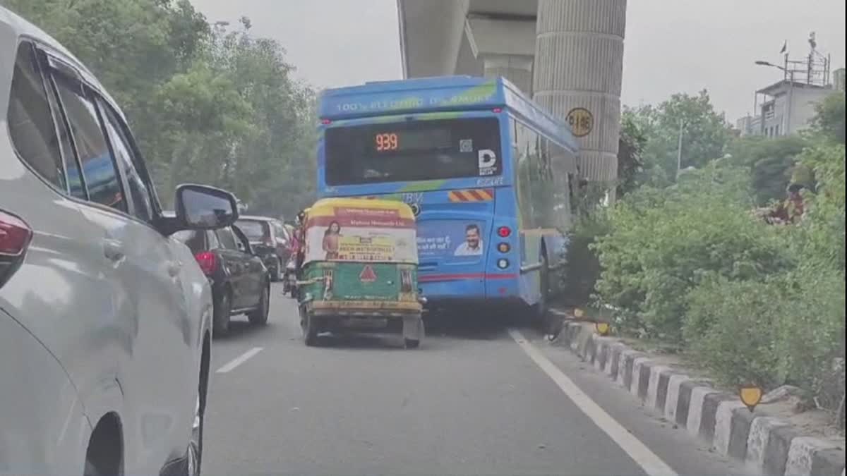 Woman Passenger Dead, 24 Injured As DTC Bus Hits Metro Pillar In West Delhi