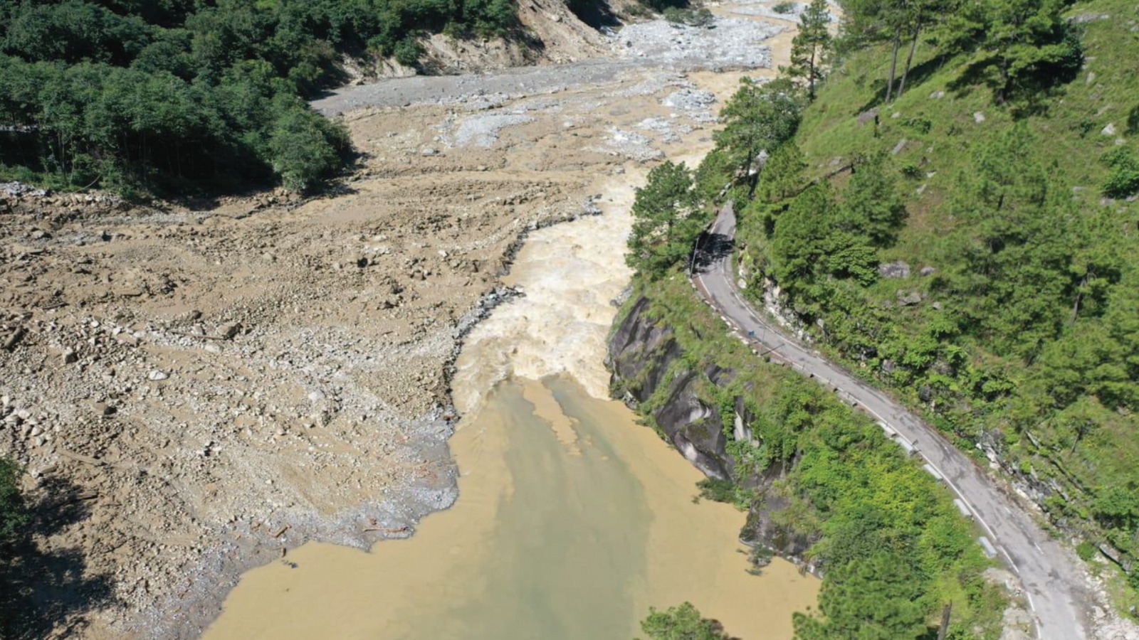 UTTARKASHI YAMUNOTRI RIVER LAKE