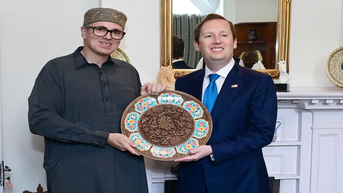 امریکی سفیر گور کی سفارتی کوششوں کے باوجود بھارت امریکہ تعلقات پر غیر یقینی کے بادل منڈلا رہے ہیں