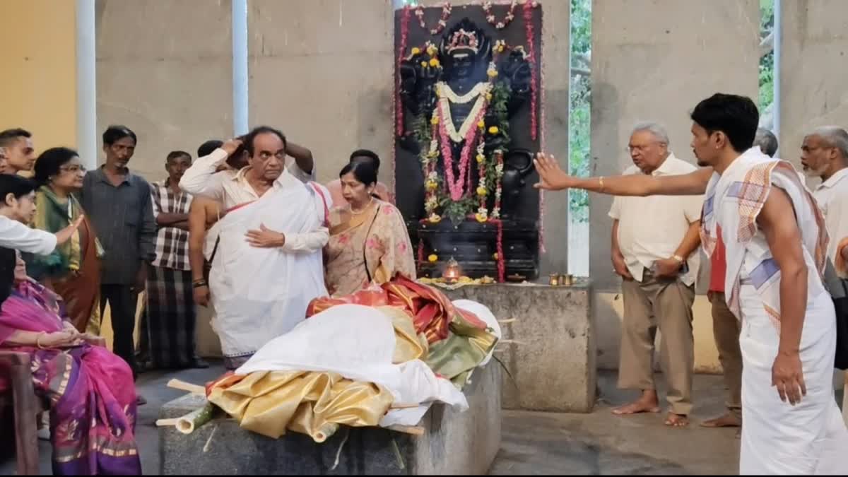 பெசன்ட்நகர் மின் மயானத்தில் தகனம் செய்யப்பட்ட சௌகார் ஜானகி உடல்