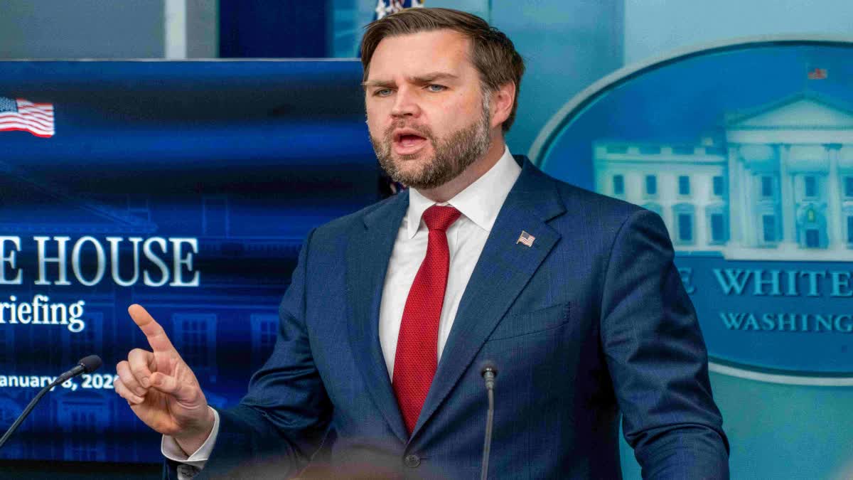 US VICE PRESIDENT JD VANCE  DONALD TRUMP  TRUMP S MEDIA BAN  MEDIA BAN IN WHITE HOUSE