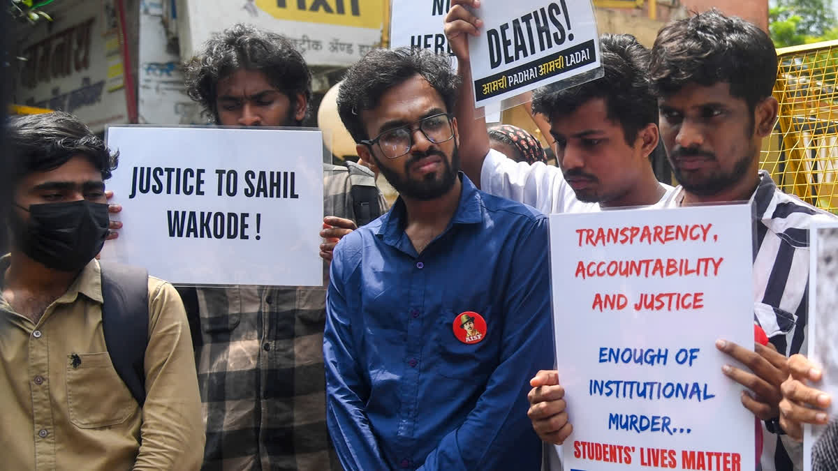 IIT Bombay Student Suicide: Students' Body Condemns Cheating, Seeks Fair And Impartial Probe Amid Prof Doolla's Suspension IIT Bombay Student Suicide: Students' Body Condemns Cheating, Seeks Fair And Impartial Probe Amid Prof Doolla's Suspension