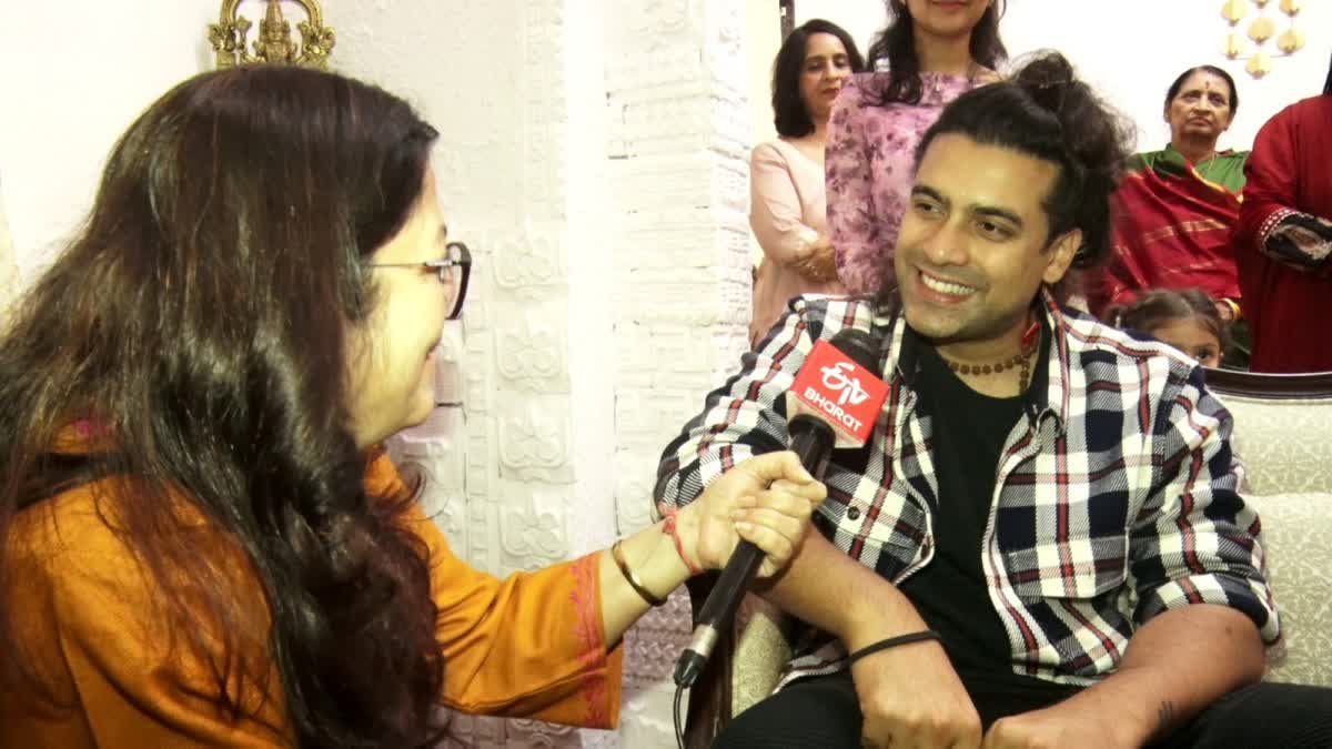 JUBIN NAUTIYAL REACHED BHOPAL