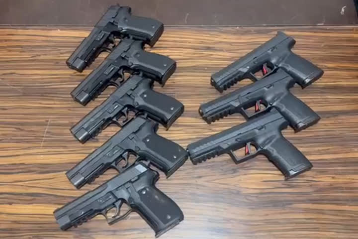 Delhi Police Bust ISI-Linked Arms Smuggling Racket; 4 Arrested With 10  Expensive Foreign Weapons