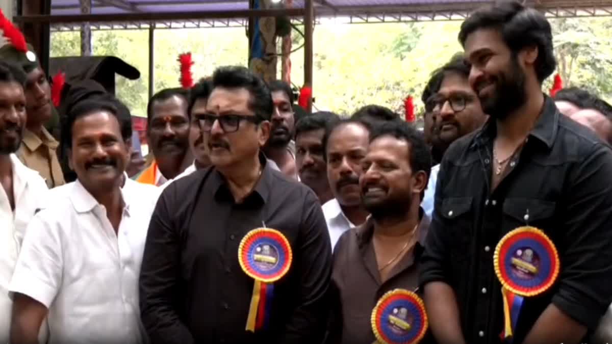 'கல்லூரி வாழ்க்கையை சந்தோஷமாக அனுபவியுங்கள்' - மாணவர்களுக்கு சண்முக பாண்டியன் அறிவுரை