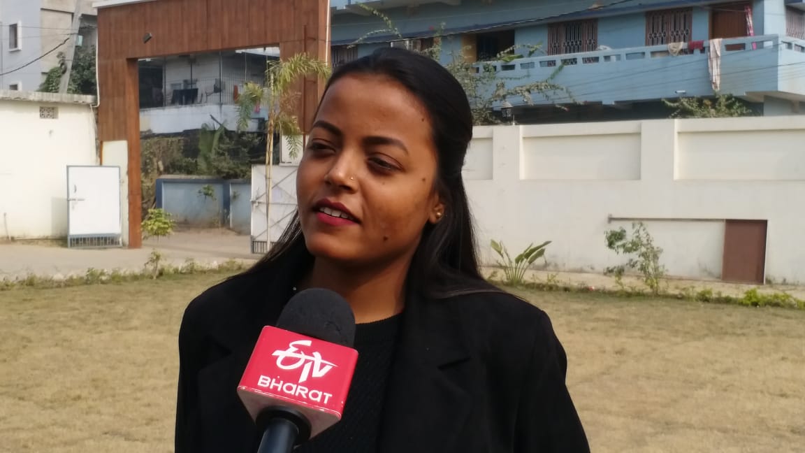 रील्स क्रिएटर आशा चंद्रवंशी