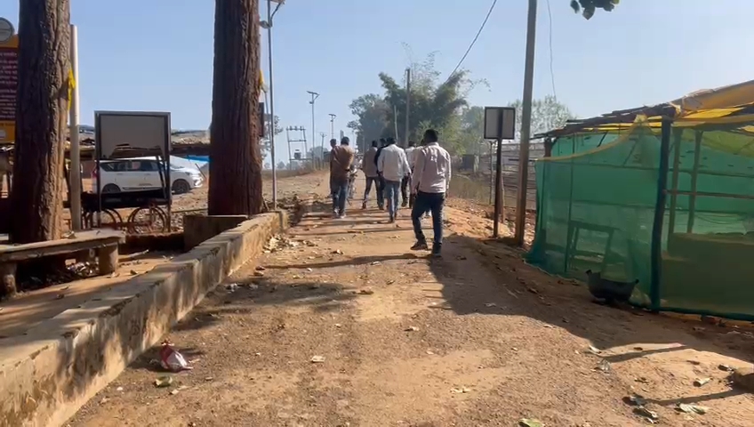 Illegal construction by land mafia damaging natural environment of Netarhat in Latehar