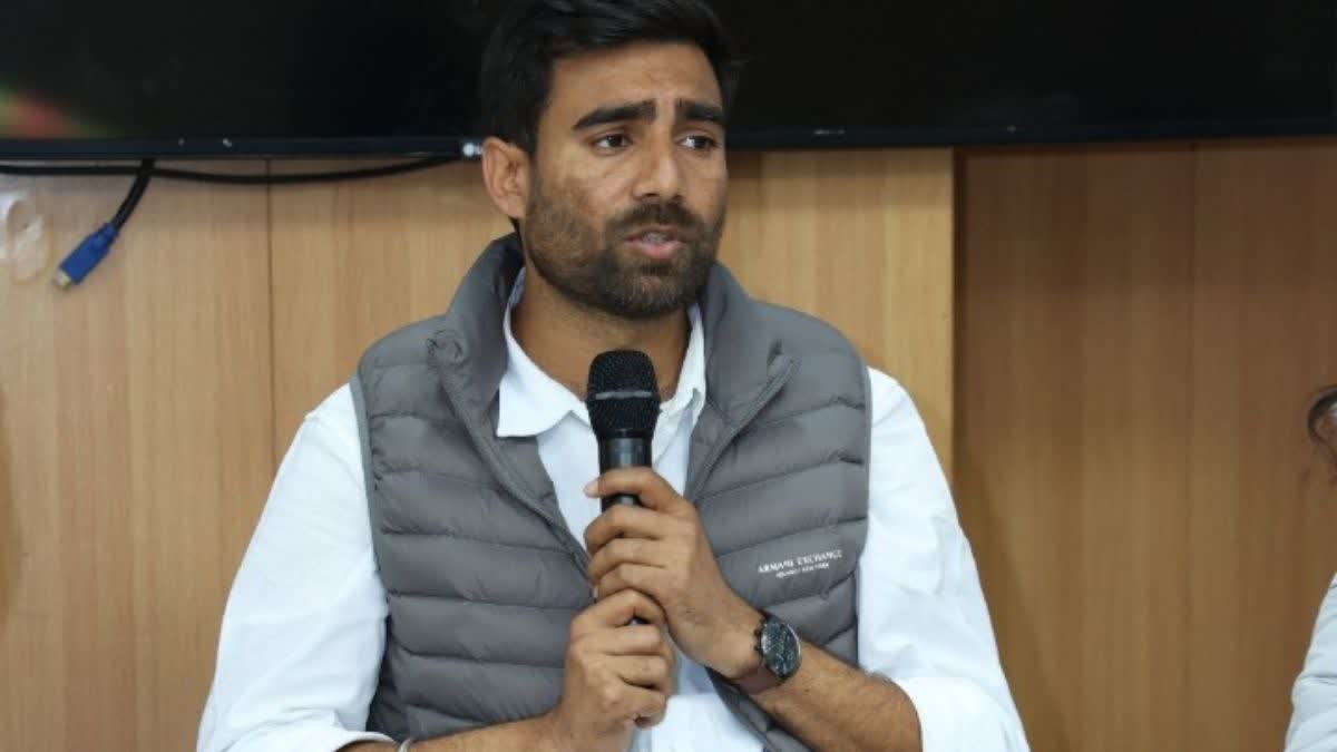 एनएसयूआई के प्रदेशाध्यक्ष विनोद जाखड़