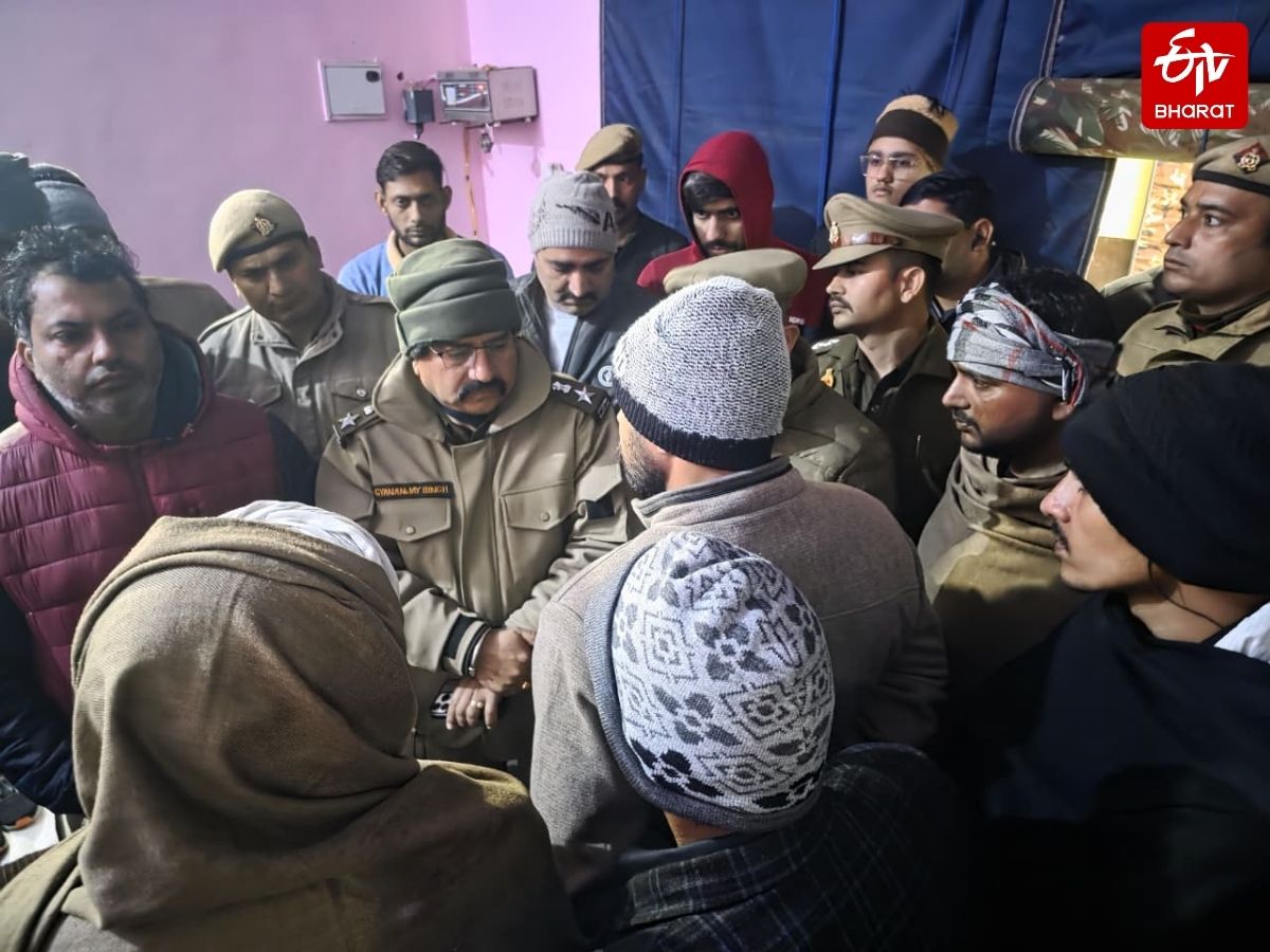 शहीद रिंकल बालियान के घर पहुंची प्रशासनिक टीम.