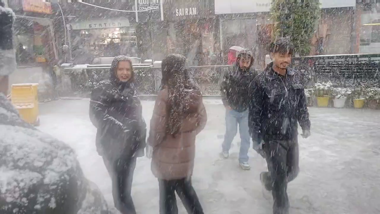 MUSSOORIE SNOWFALL