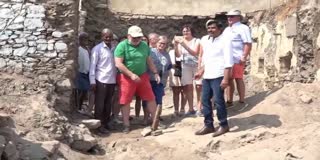 GADAG  FOREIGN TOURISTS IN LAKKUNDI  ಲಕ್ಕುಂಡಿ ನಿಧಿ  ವಿದೇಶಿ ಪ್ರವಾಸಿಗರು