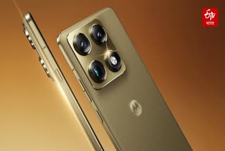 Motorola Signature and Moto