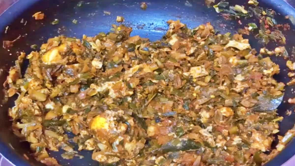 Sping Onion Egg Curry