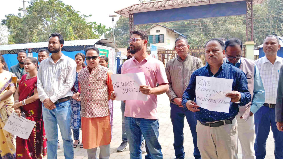 Protest against the attacks on the invigilator