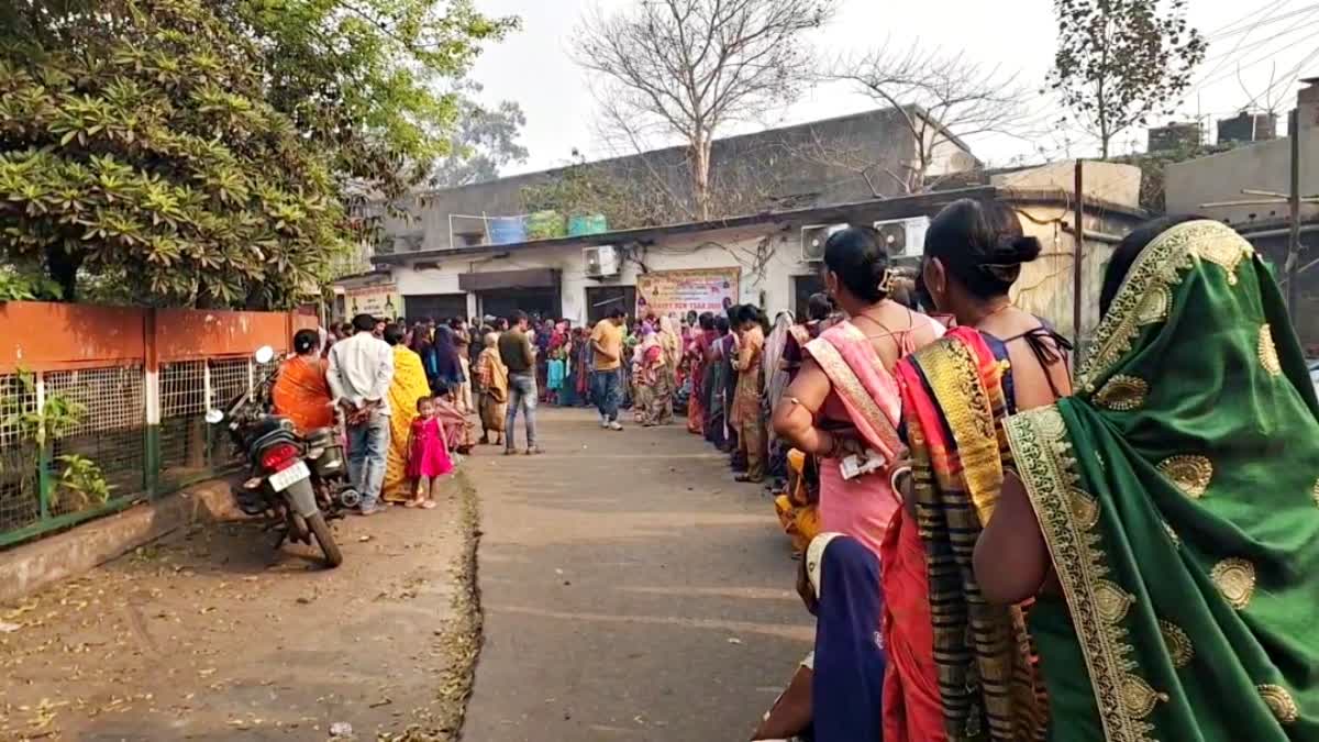 Enthusiasm among people for voting in Dhanbad Municipal Corporation and Chirkunda Municipal Council
