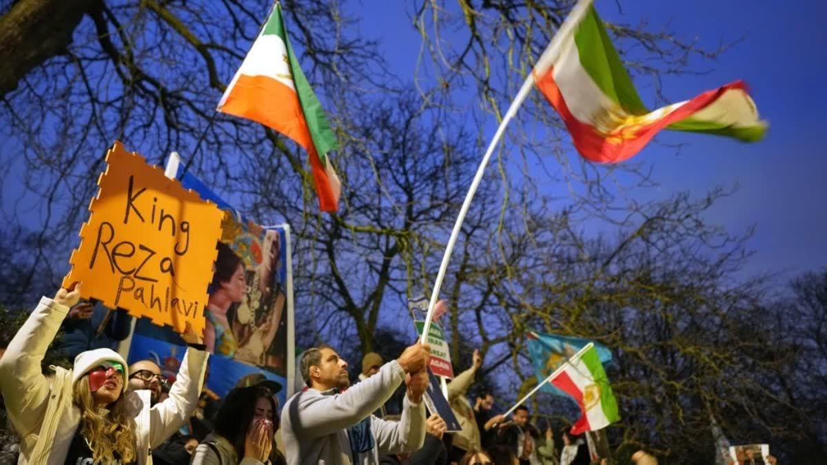 ہندوستانی شہری جلد از جلد ایران چھوڑ دیں، بھارت نے ایڈوائزری جاری کی