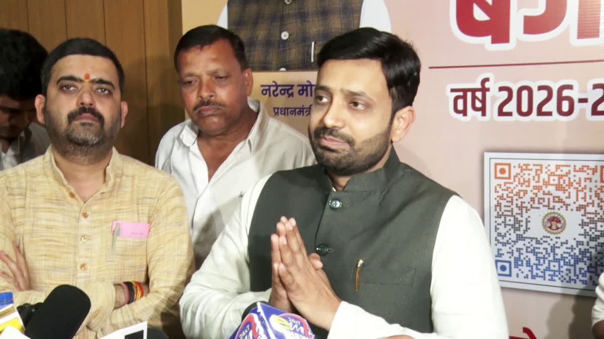 Hemant Katare resign secret