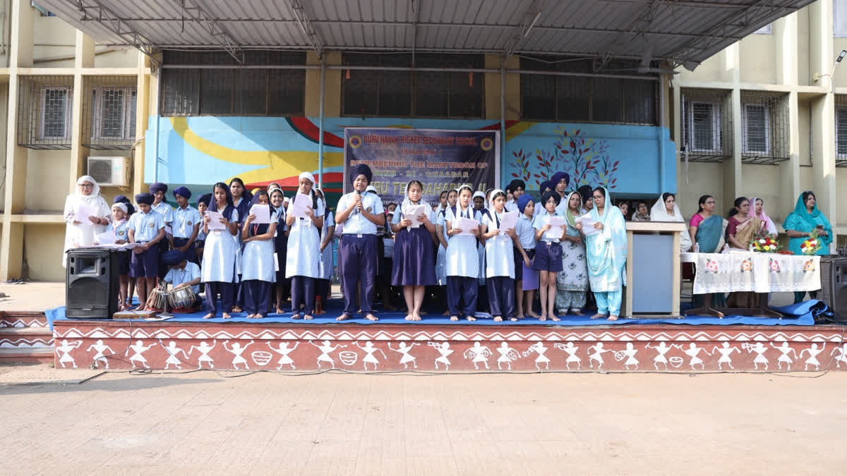 ‘हिंद दी चादर’ गुरु तेग बहादुरजी यांच्या ३५० व्या हौतात्म्य समागमनिमित्त मुंबईत साडेसहा लाख विद्यार्थ्यांनी समूह गायन