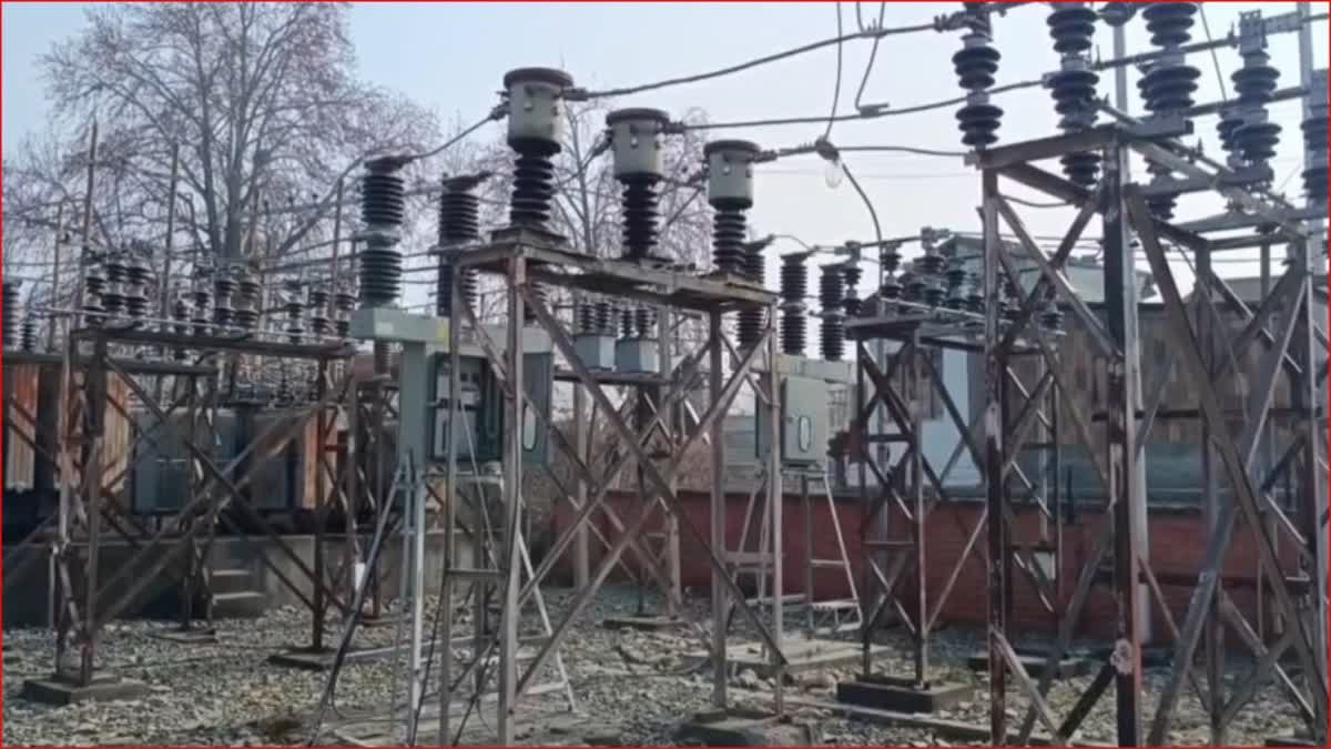 ترال: سحری اور افطاری کے اوقات میں بجلی کی آنکھ مچولی سے صارفین پریشان