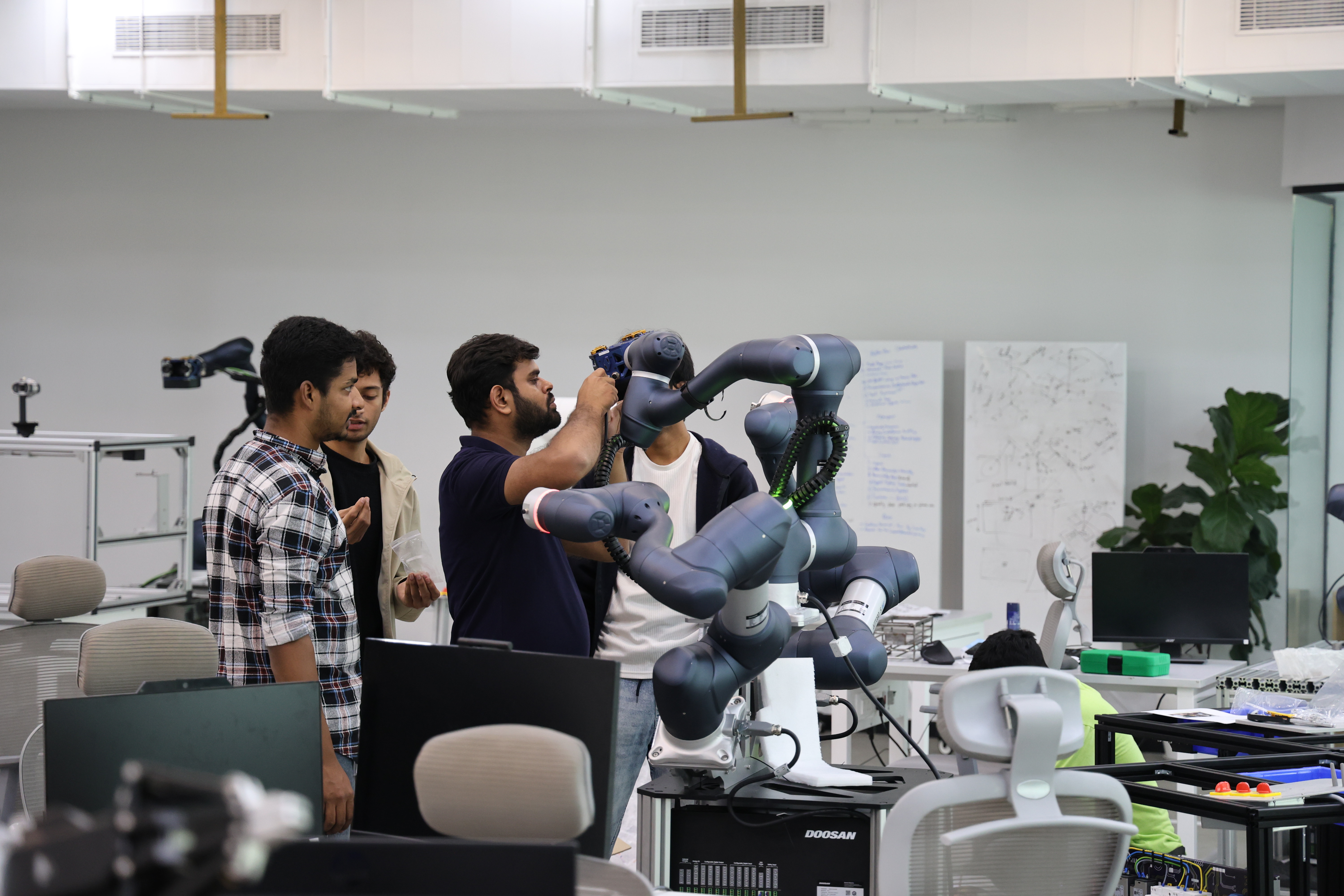 Can Robots Learn Like Babies? CynLr Thinks So