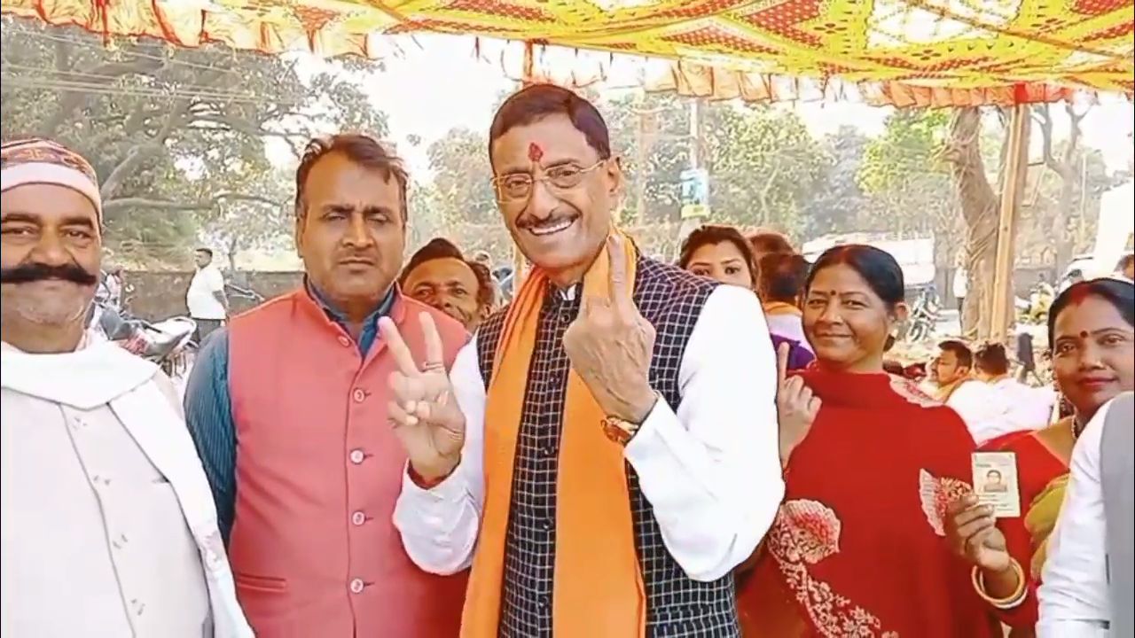 MUNICIPAL ELECTIONS VOTING