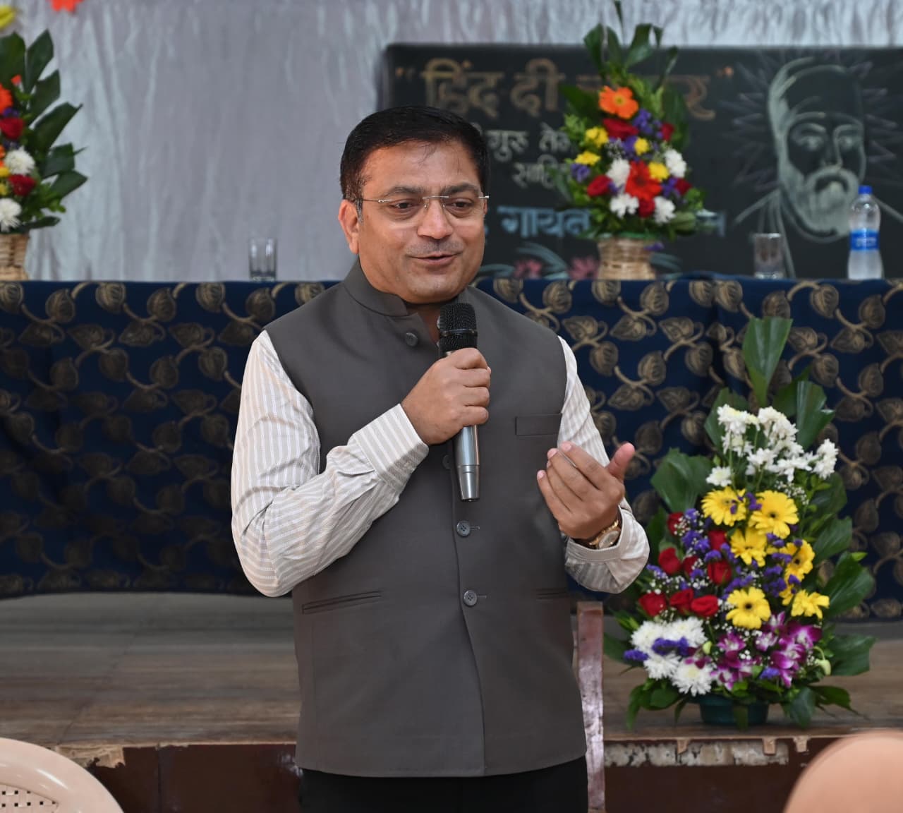 अतिरिक्त महानगरपालिका आयुक्त (पूर्व उपनगरे) डॉ. अविनाश ढाकणे