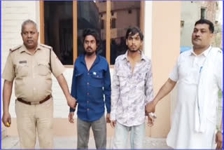 Car glass broken in Karnal