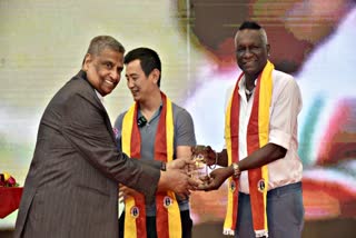 IM VIJAYAN
