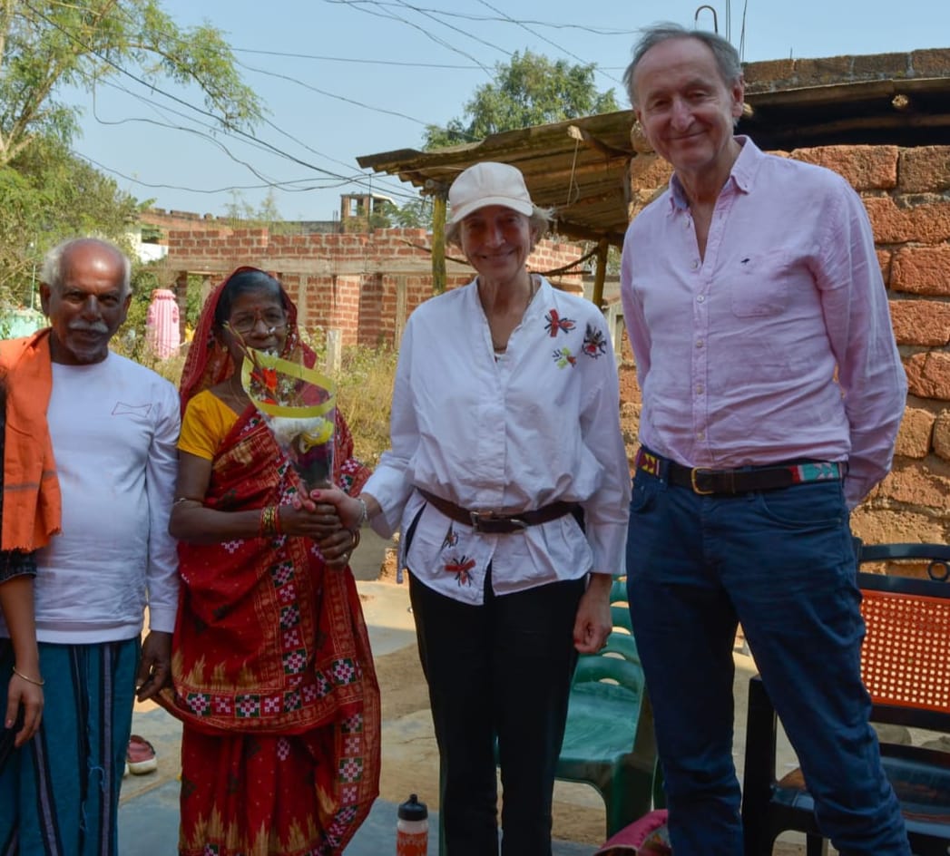 Khordha Artisan Manjulata Mohapatra Revives Papier-Mache And Cow Dung Art, Attracts Foreign Learners