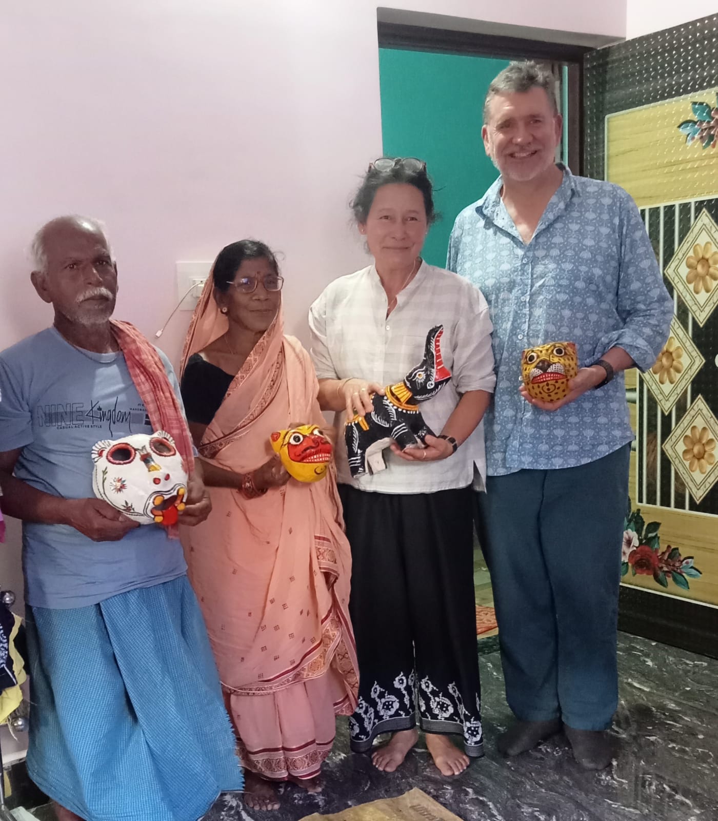 Khordha Artisan Manjulata Mohapatra Revives Papier-Mache And Cow Dung Art, Attracts Foreign Learners