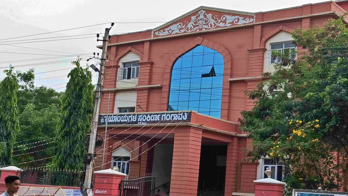 Court fines minor auto driver