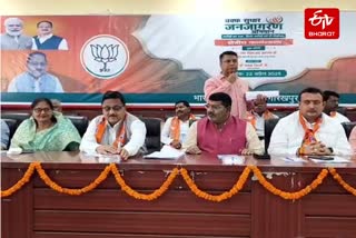 गोरखपुर में डॉ. राधा मोहन दास अग्रवाल.