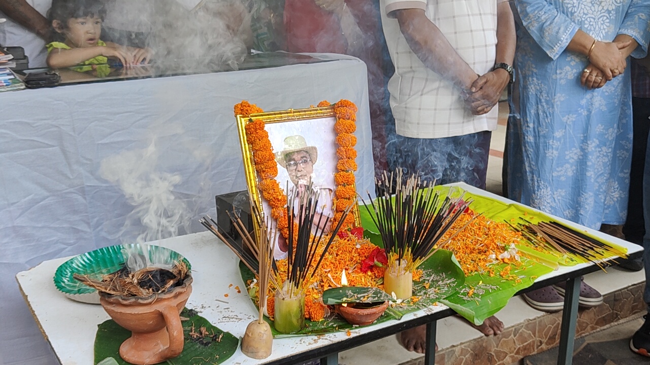 assamese actor fwilao basumatary popularly known as basu da of comedy serial Beharbari Outpost passes away, celebs pay tribute