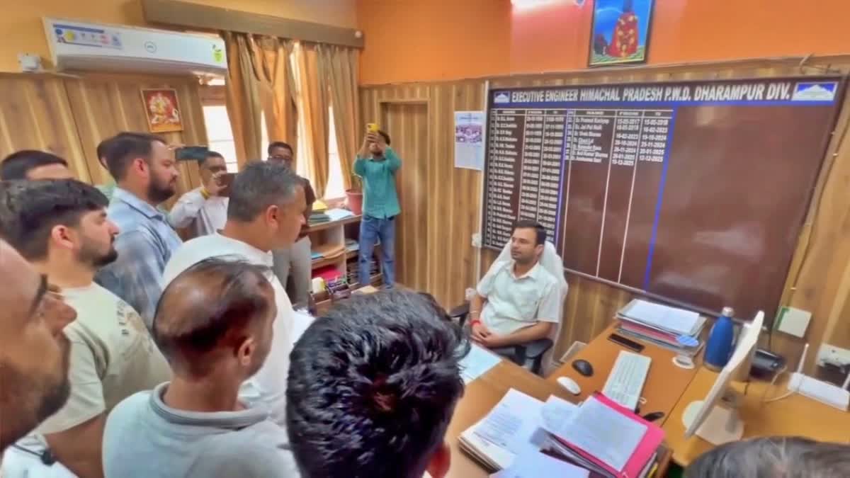 PWD officer and BJP leader clash