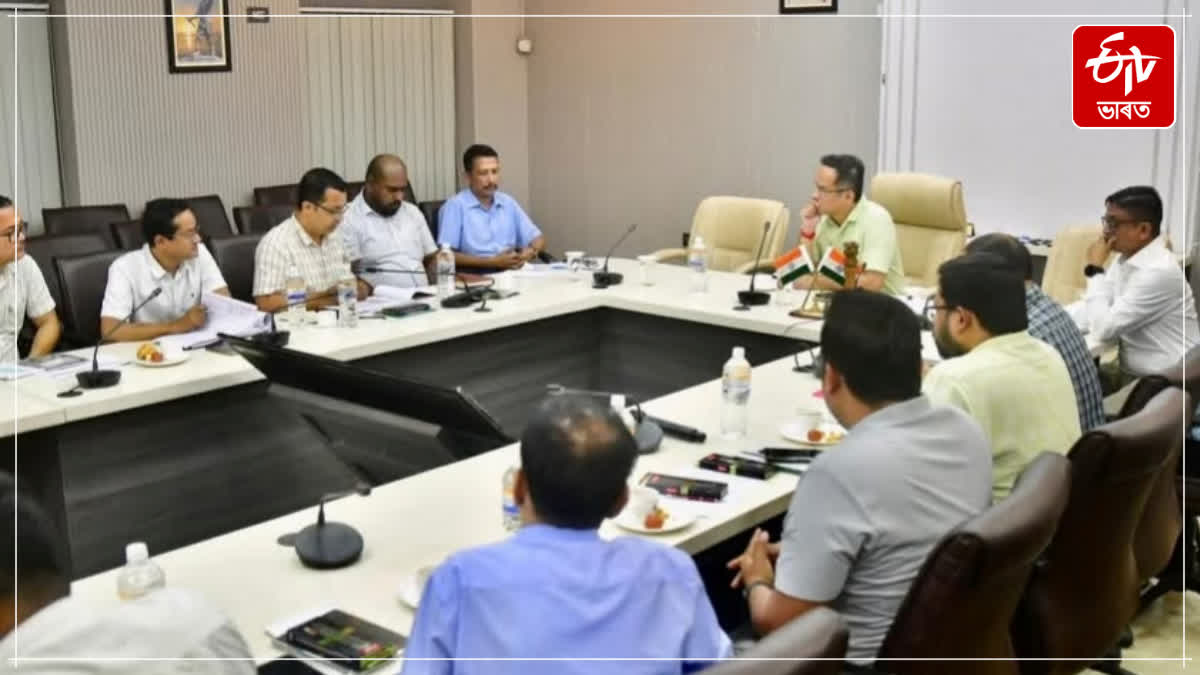 MP Gaurav Gogoi met with the heads of various departments of Jorhat for discussions