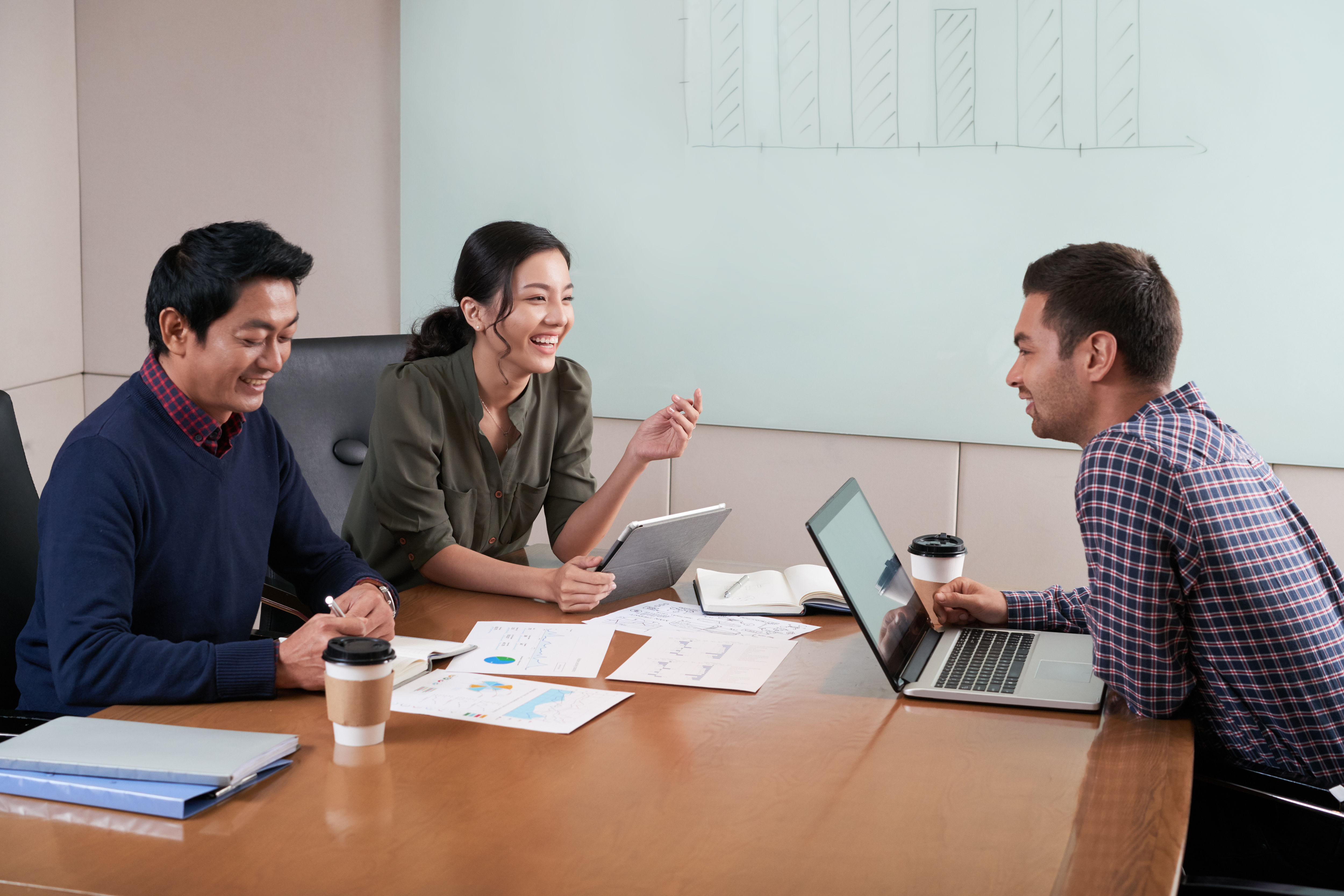 husband and wife in the same office how to keep your personal and professional life separate