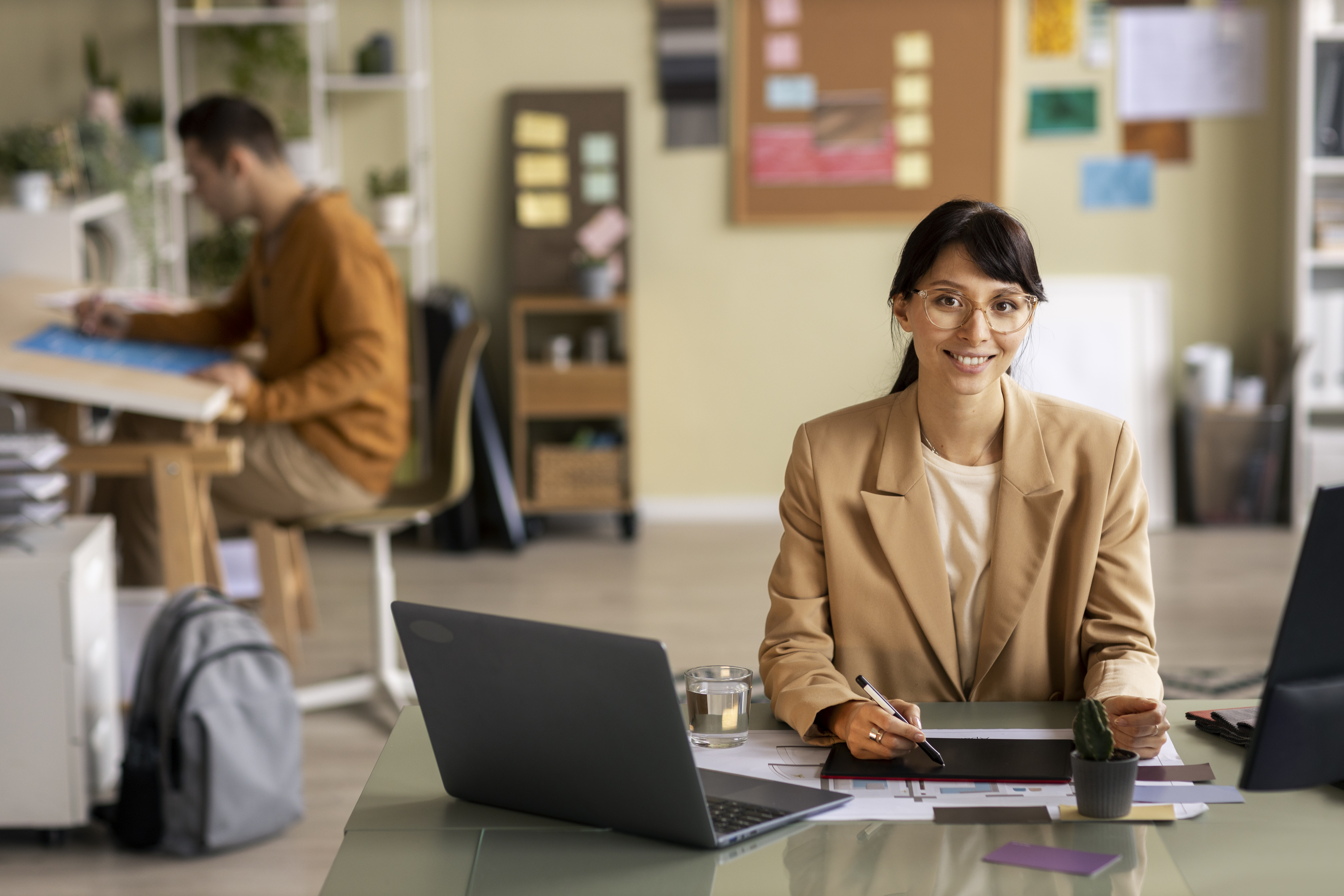 husband and wife in the same office how to keep your personal and professional life separate