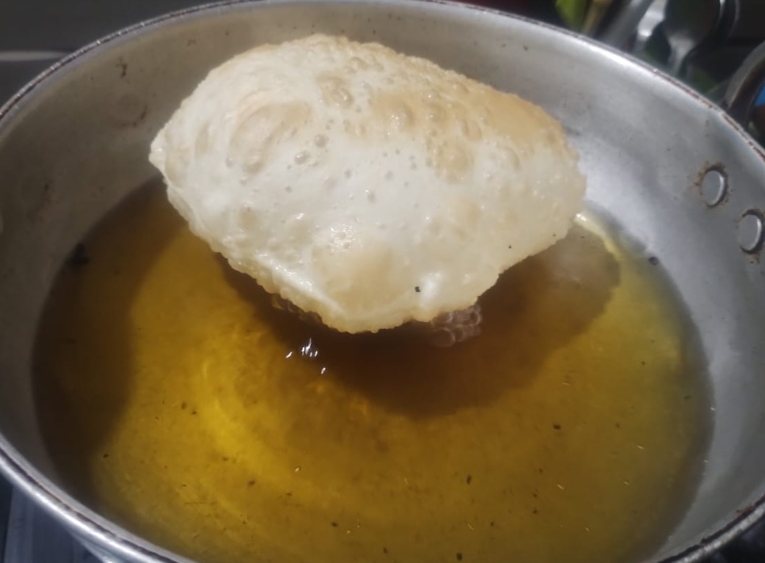 Soft Hotel Style Poori