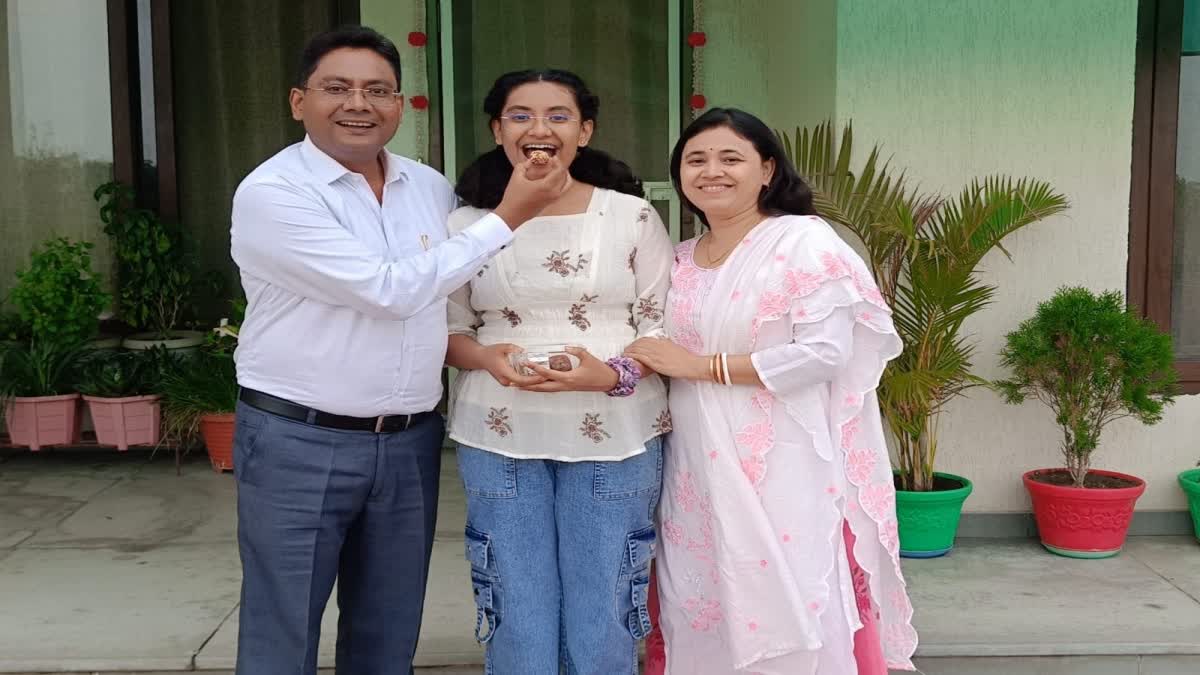 RAJGARH AASHITA SAHA 99 PERCENTILE