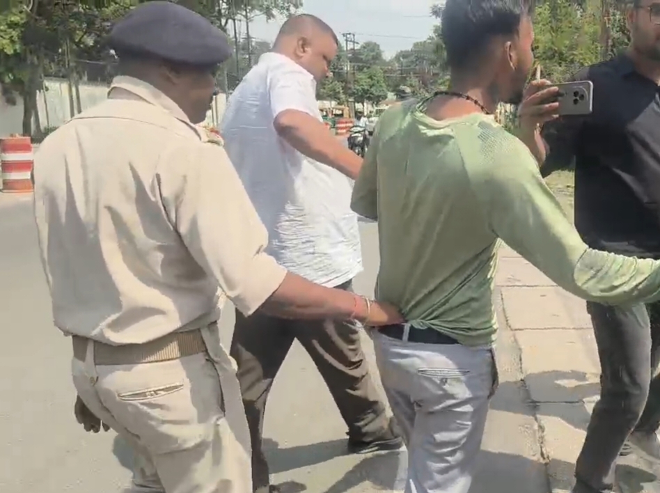 Attempt to snatch gold chain from woman by criminal near police line in Ranchi